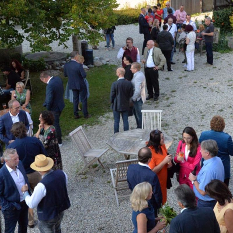 Gäste im Hof in Stephansbergham